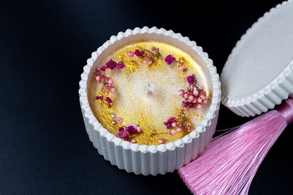 Bougies artisanales parfumées : les secrets d'une décoration réussie