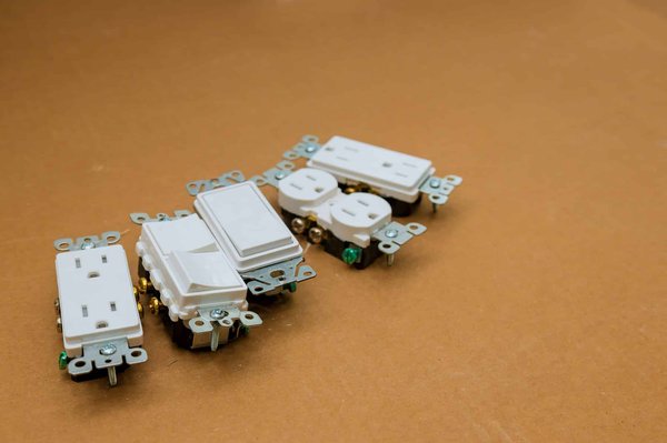 Quels sont les atouts des prises et interrupteurs Legrand Mosaïc ?