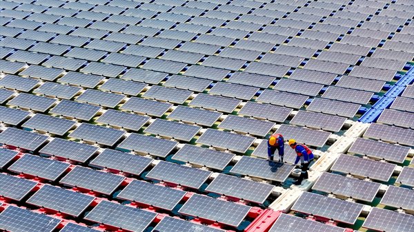 Énergie solaire : comment réduire vos coûts grâce aux renouvelables